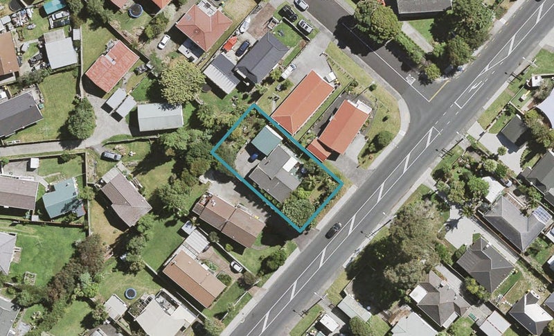85 Seymour Road, Sunnyvale, Auckland - Carousel 1