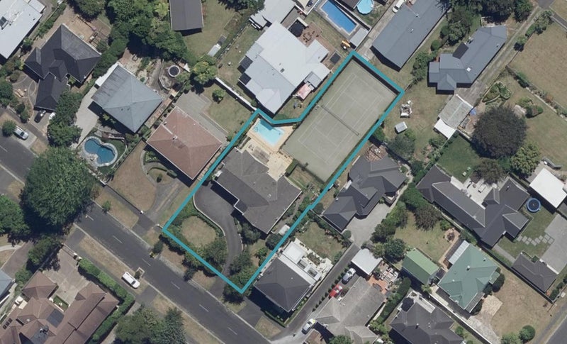 8 Riverview Terrace, Fairfield, Hamilton - Carousel 1