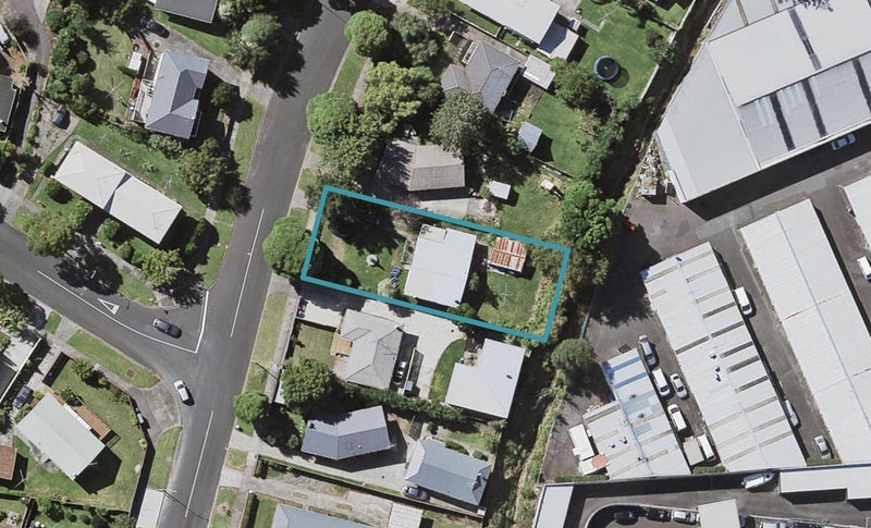 26 Howard Hunter Avenue, Saint Johns, Auckland - Carousel 1