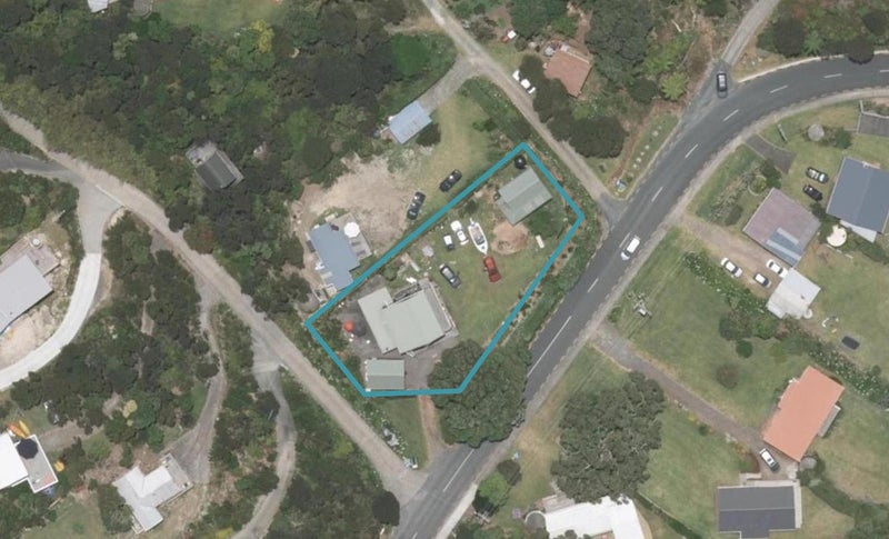 21 Wintle Street, Mangawhai Heads, Mangawhai - Carousel 1