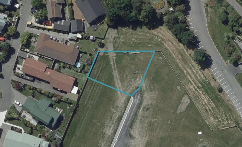 7 Old Stone Lane, Cracroft, Christchurch - Carousel 1