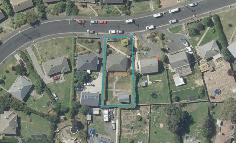 13 Panmure Avenue, Calton Hill, Dunedin - Carousel 1