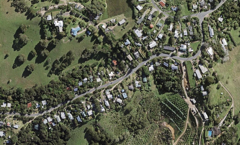 40 Junction Road, Oneroa, Waiheke Island - Carousel 1