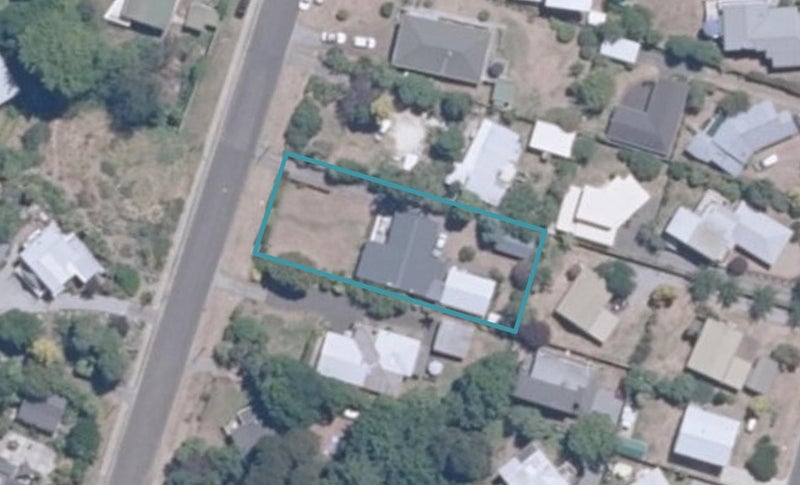 16 Otupai Street, Two Mile Bay, Taupo - Carousel 1