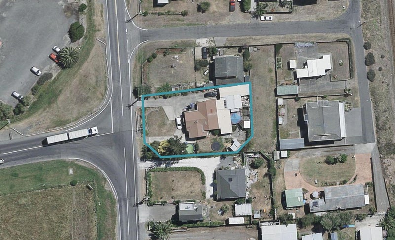 2B Waitangi Road, Awatoto, Napier - Carousel 1