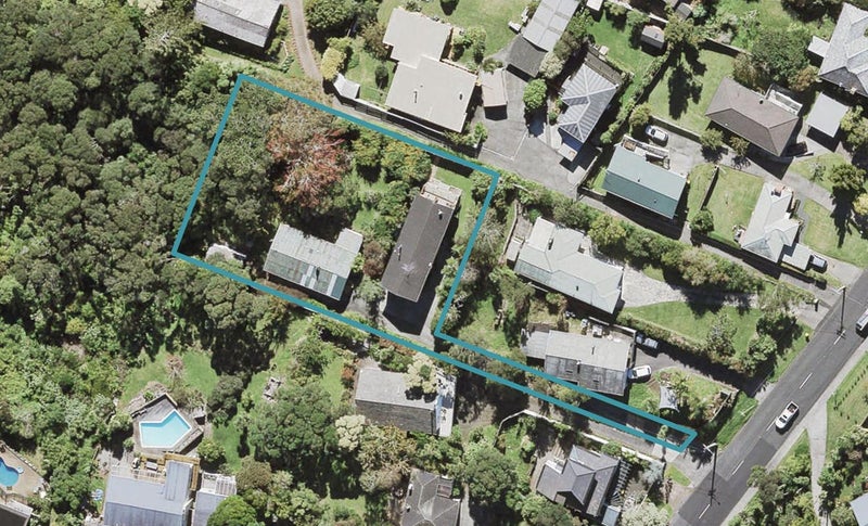 45 South Lynn Road, Titirangi, Auckland - Carousel 1