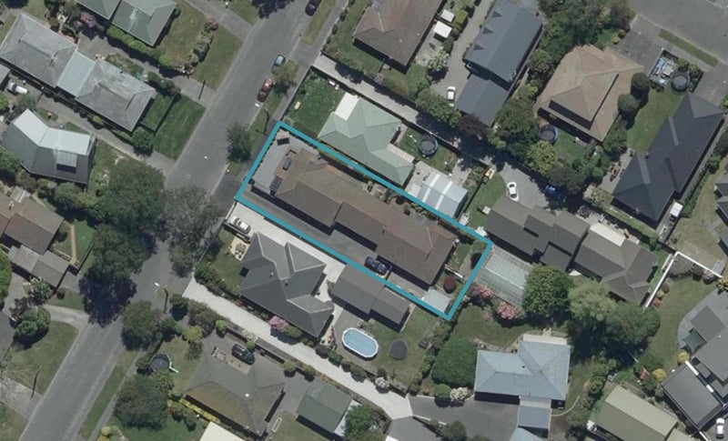 2/24 Crofton Road, Harewood, Christchurch - Carousel 1