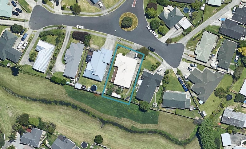 49 Aaron Place, Brookfield, Tauranga - Carousel 1