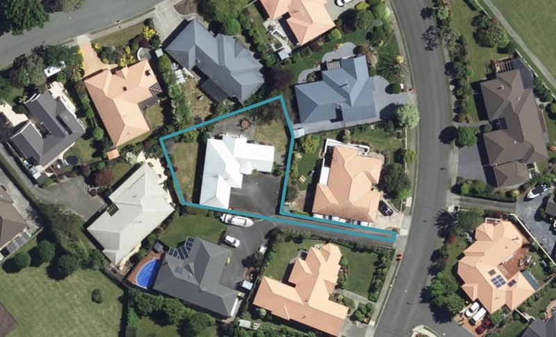 44 Otia Drive, Richmond - Carousel 1