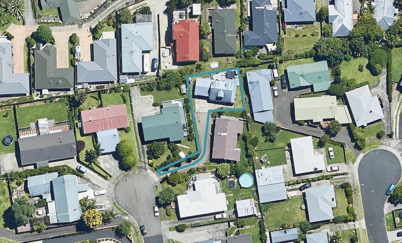 13B Lorna Place, Brookfield, Tauranga - Carousel 1
