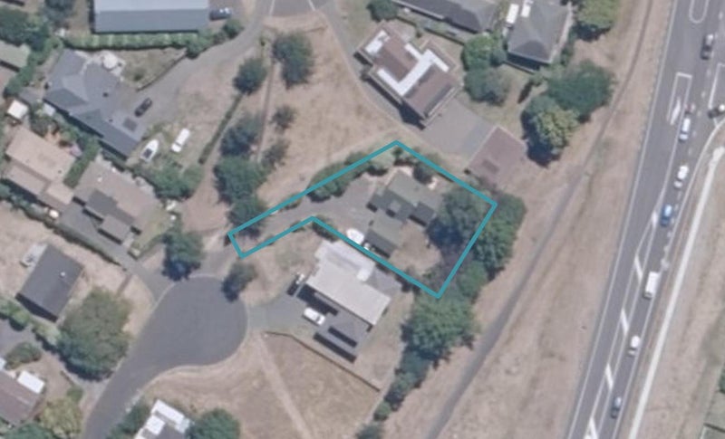 38 Charles Crescent, Rainbow Point, Taupō - Carousel 1