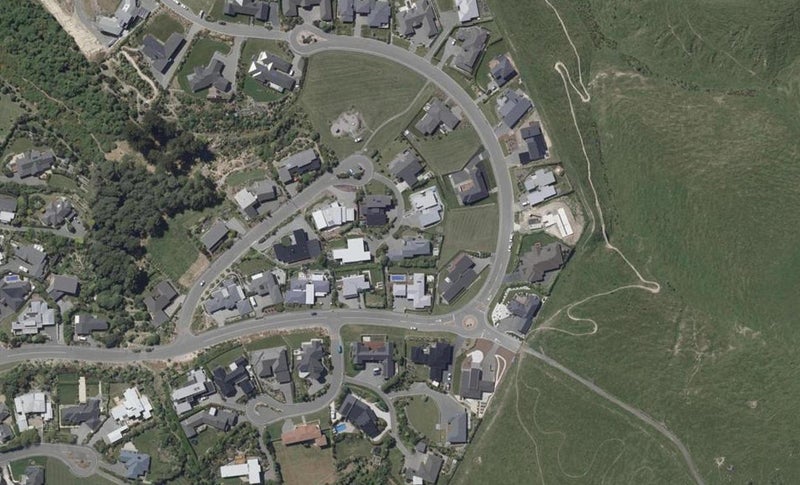 14 Quarry Hill Terrace, Kennedys Bush, Christchurch - Carousel 1