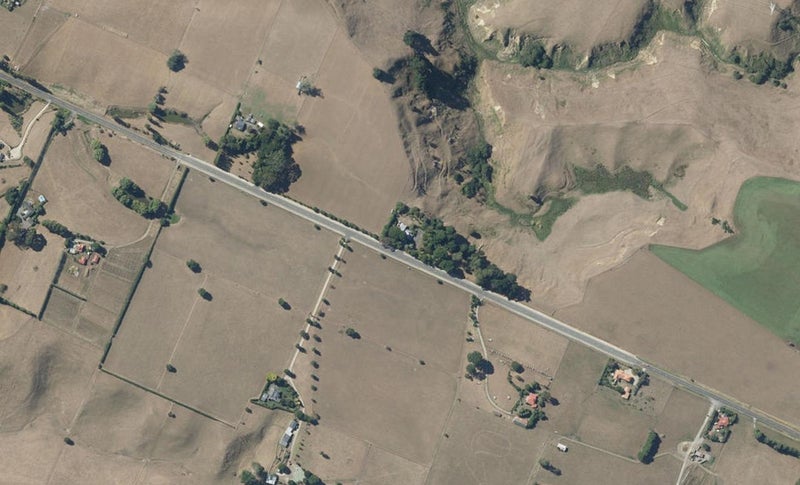735 No 2 Line, Fordell, Whanganui - Carousel 1