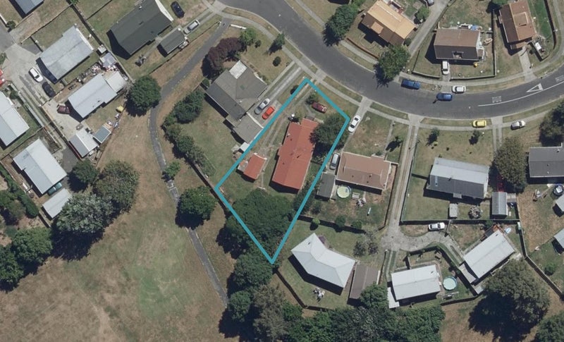 11 Beatrice Place, Nawton, Hamilton - Carousel 1