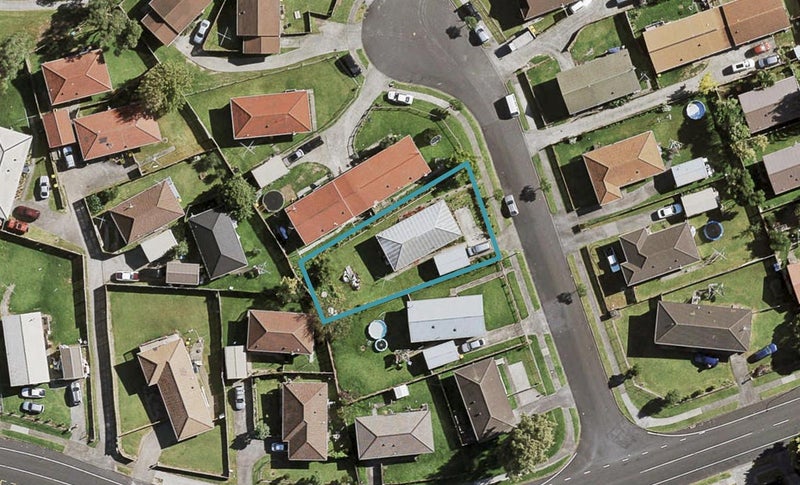 6 Brava Place, Clendon Park, Auckland - Carousel 1