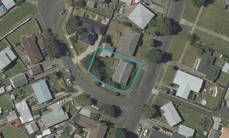 18 Robinson Crescent, Westbrook, Palmerston North - Carousel 1