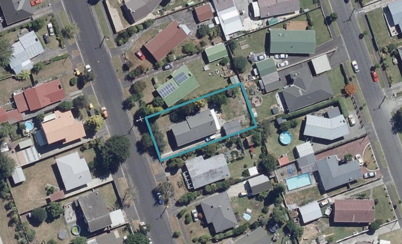 20 Fairview Street, Fairview Downs, Hamilton - Carousel 1