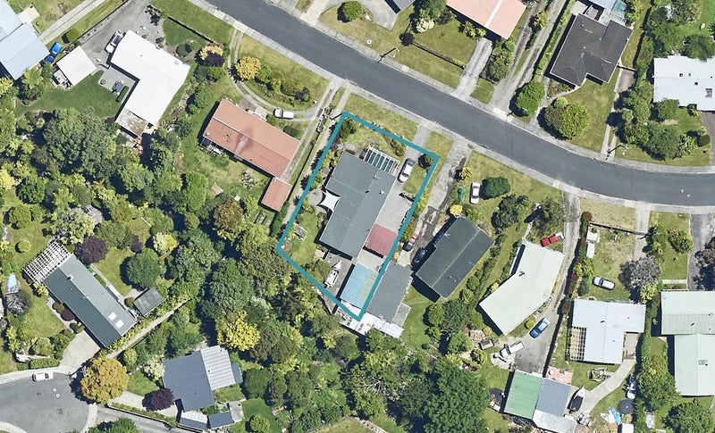 9 Darroch Street, Fairy Springs, Rotorua - Carousel 1