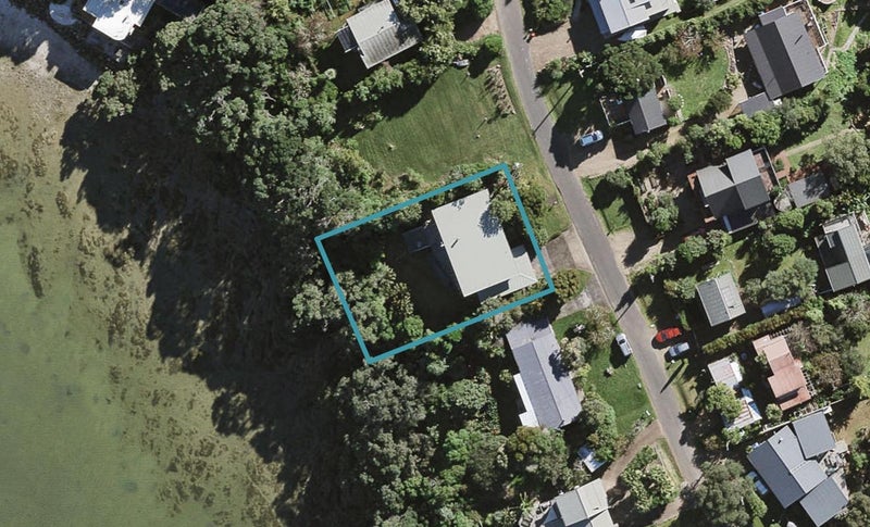 38 Shelly Beach Road, Surfdale, Waiheke Island - Carousel 1