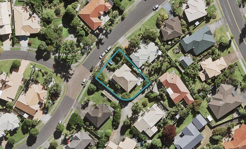 6 Westminster Gardens, Unsworth Heights, Auckland - Carousel 1
