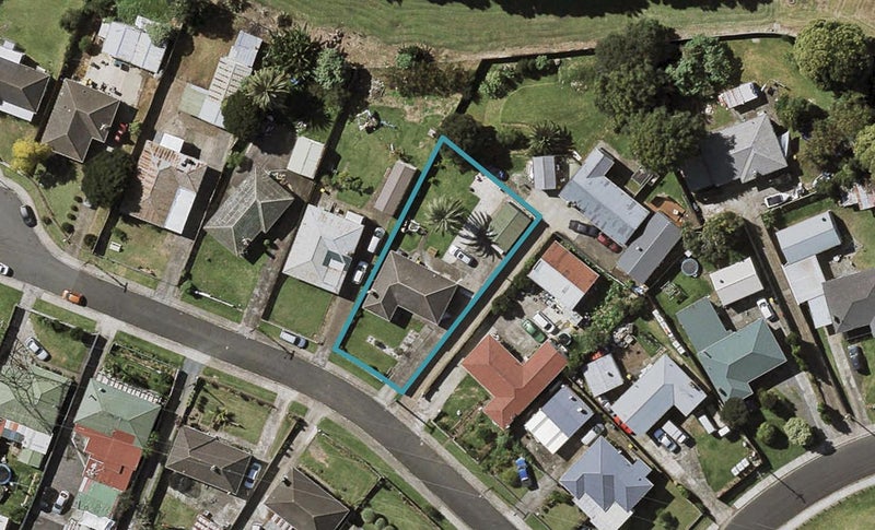 7 Julian Place, Otara, Auckland - Carousel 1