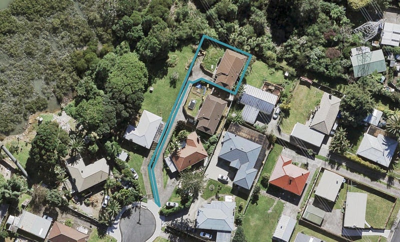 17B Kiernan Place, Kelston, Auckland - Carousel 1
