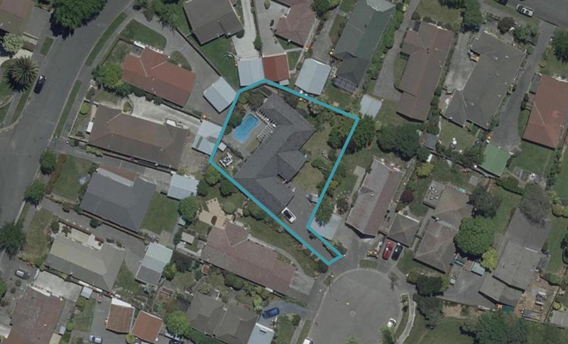 5A Calbreath Place, Russley, Christchurch - Carousel 1