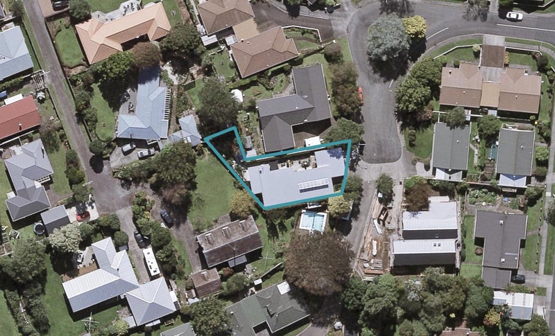 14 Nursery Place, Westown, New Plymouth - Carousel 1