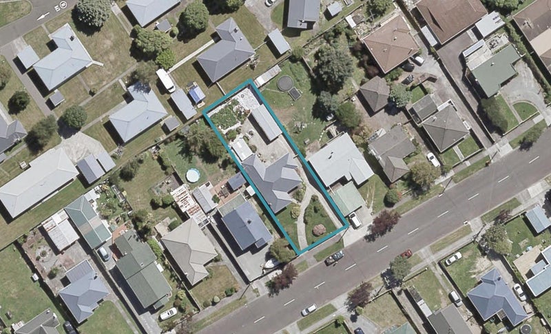 74 Miro Street, Trentham, Upper Hutt - Carousel 1
