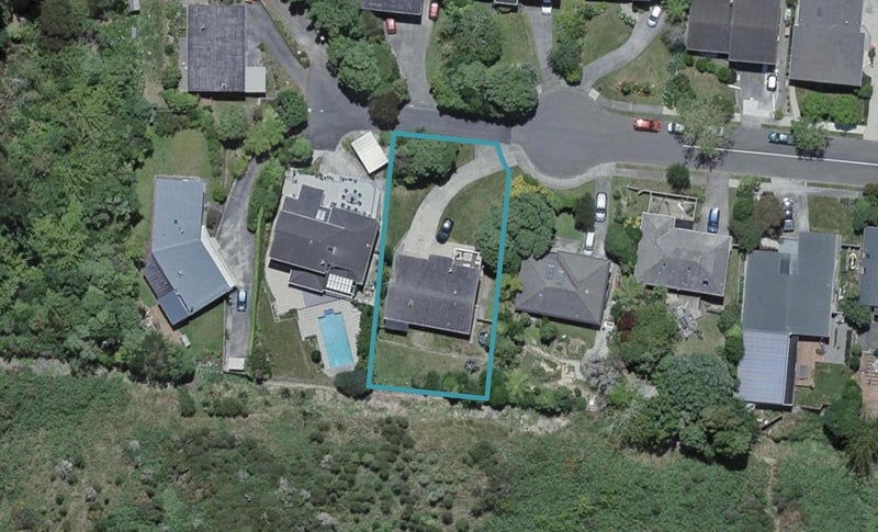 59 Sunrise Boulevard, Tawa, Wellington - Carousel 1