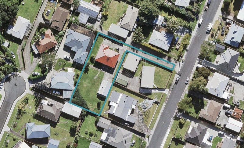 30 Cobham Crescent, Kelston, Auckland - Carousel 1