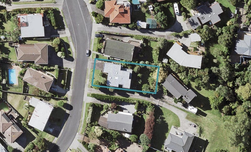 49 Haseler Crescent, Howick, Auckland - Carousel 1