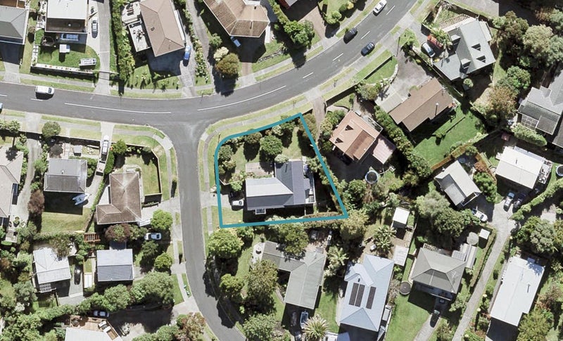 1 Kenneth Hopper Place, Manly, Whangaparaoa - Carousel 1