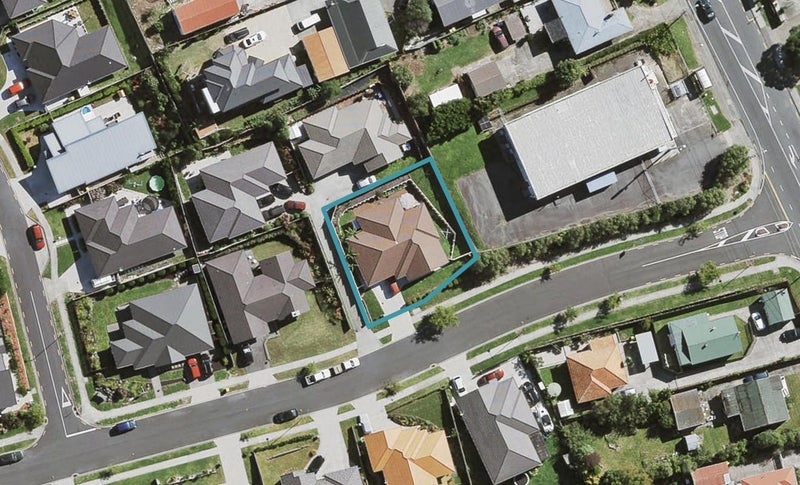 3 Jezero Drive, Massey, Auckland - Carousel 1