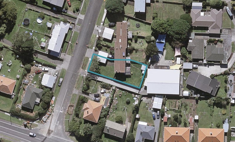 4 Cook Street, Marfell, New Plymouth - Carousel 1