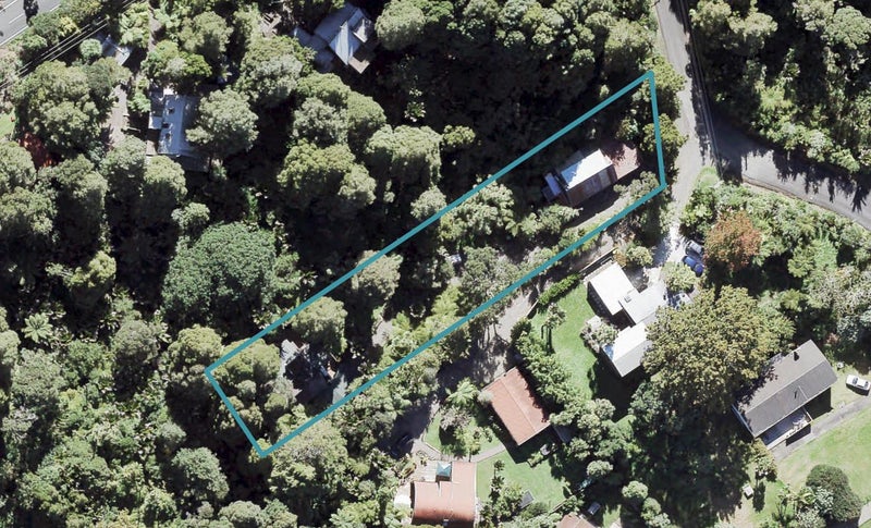4 Rimu Road, Oratia, Auckland - Carousel 1