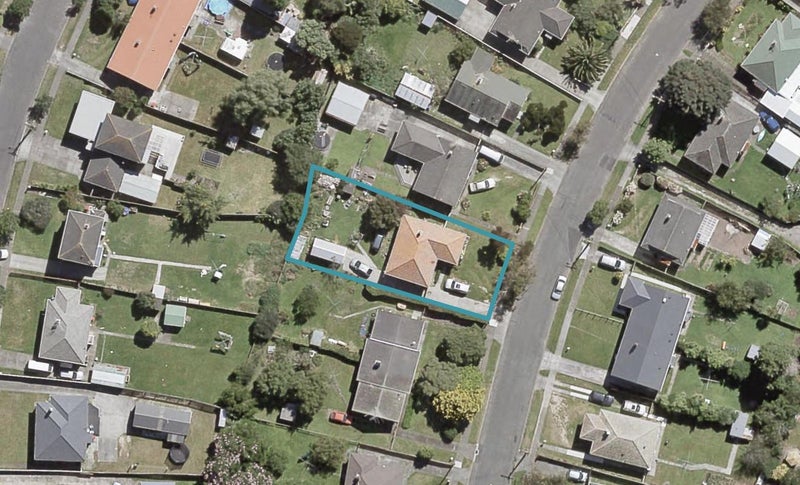 17 Milne Crescent, Taita, Lower Hutt - Carousel 1