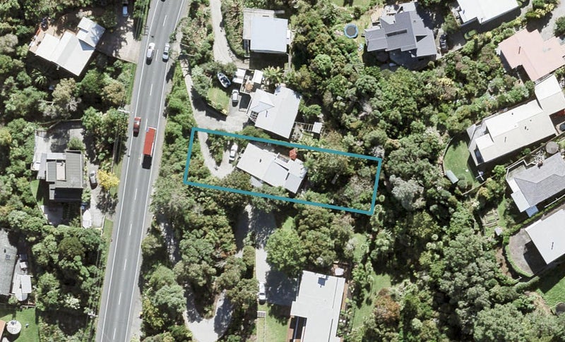 1097 Whangaparaoa Road, Tindalls Beach, Whangaparaoa - Carousel 1