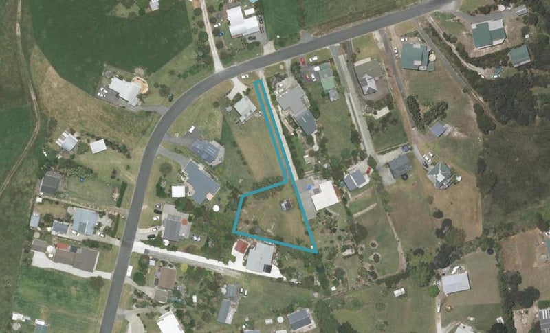 46 Cullen Street, Mangawhai Heads, Mangawhai - Carousel 1