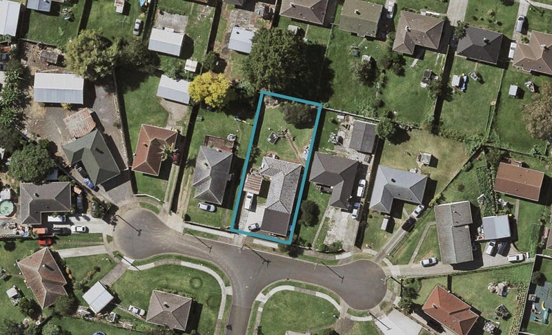 18 Matamata Place, Otara, Auckland - Carousel 1