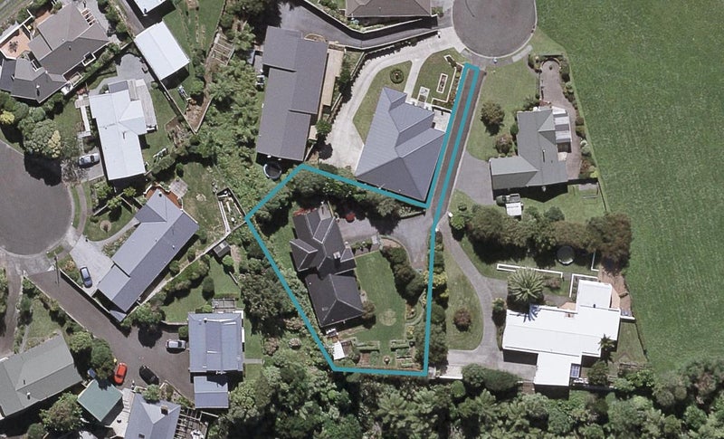 12A Kororako Grove, Whalers Gate, New Plymouth - Carousel 1