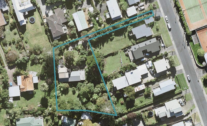 20 Watea Road, Torbay, Auckland - Carousel 1
