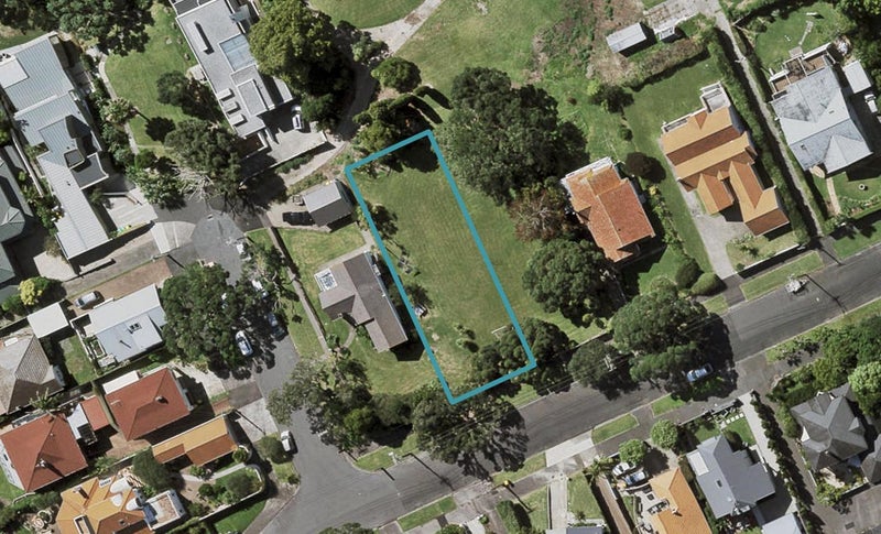 86 Stanley Point Road, Stanley Point, Auckland - Carousel 1