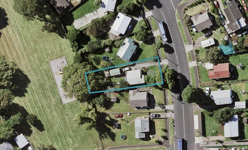 161 Tripoli Road, Point England, Auckland - Carousel 1