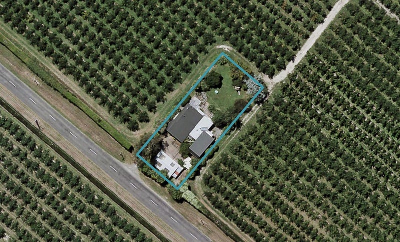 54 Tollemache Road West, Longlands, Hastings - Carousel 1