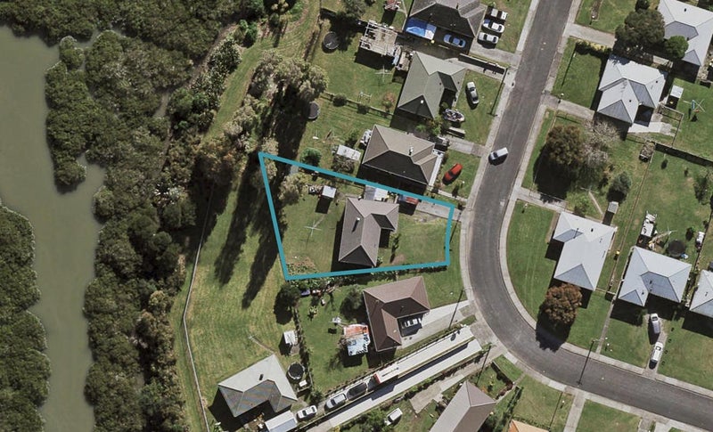 38 Firth Crescent, Otara, Auckland - Carousel 1