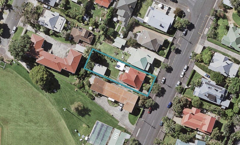 9 Cheltenham Road, Devonport, Auckland - Carousel 1