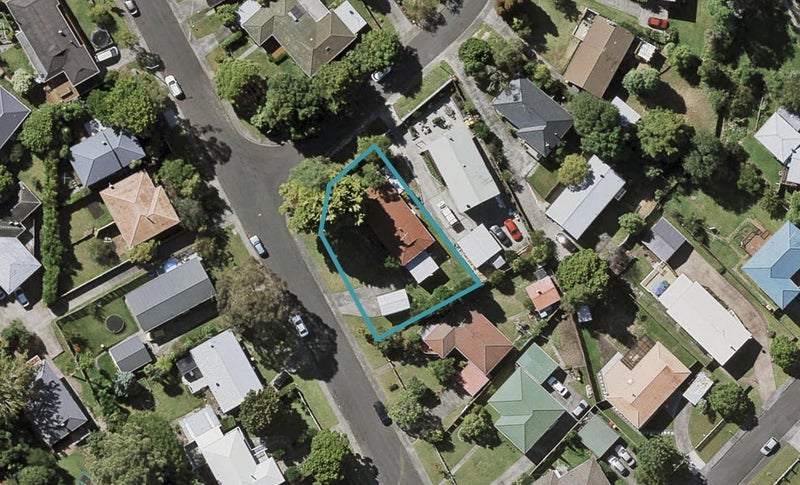 15 Sequoia Place, Sunnynook, Auckland - Carousel 1
