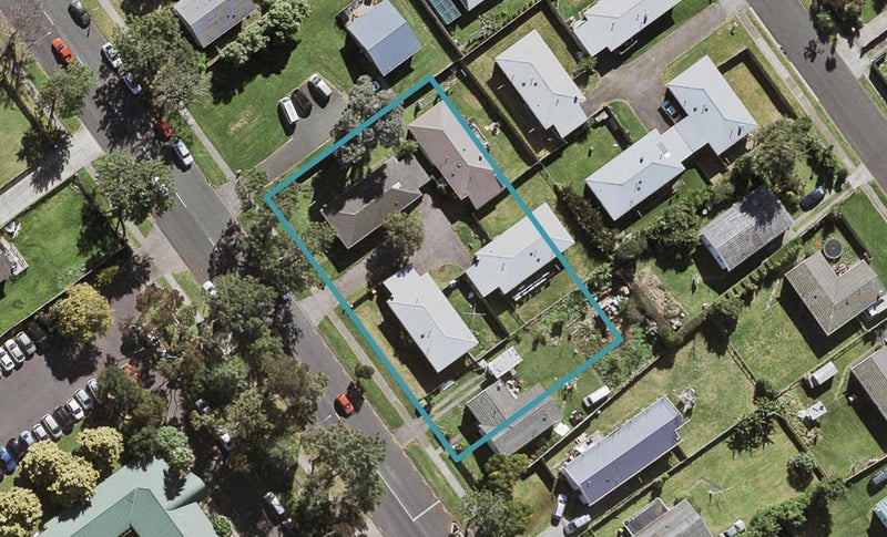 6/20 Bader Drive, Mangere, Auckland - Carousel 1