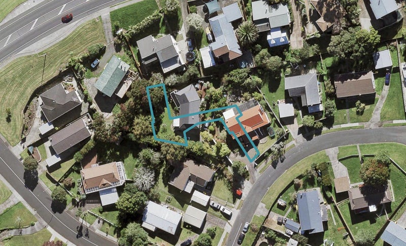 10/6 Woodhouse Place, West Harbour, Auckland - Carousel 1